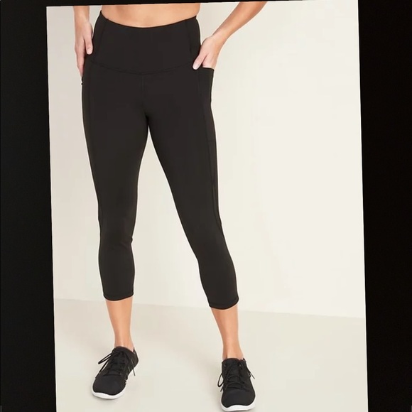 Old Navy Pants - Old navy Elevate Legging Go Dry 7/8 length women leggings sz Small petite